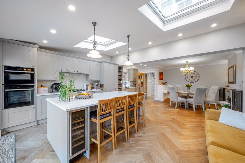 Kitchen- click for photo gallery